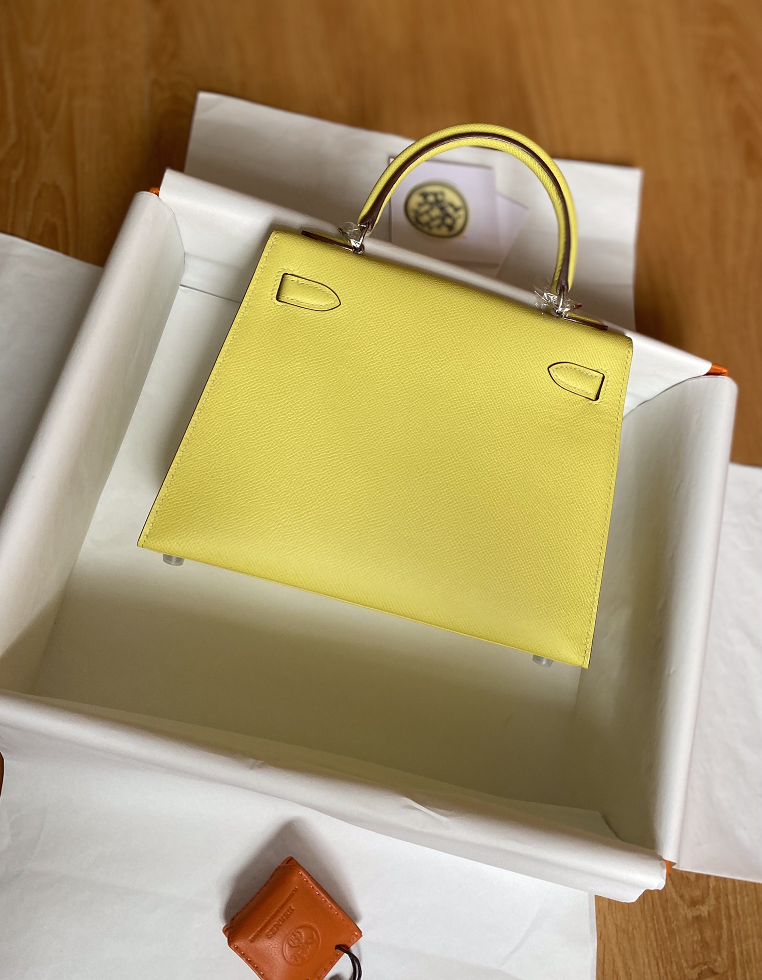 Hermes Kelly 25cm Handbag Shoulder Bag in Yellow Lemon Epsom Leather